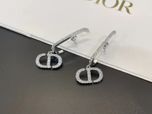 Dior 30 Montaigne Crystals Earrings