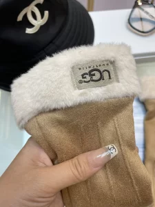 UGG Brown Faux Shearling Fur Gloves