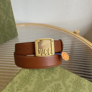 Gucci Plaque Buckle Brown Leather Belt 35MM