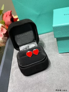 Tiffany Return To Heart Earrings Red