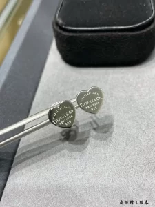 Tiffany Return To Heart Earrings Silver