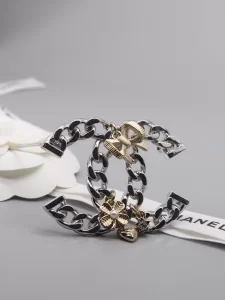 Chanel Chain CC Bowknot Brooch