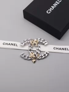 Chanel Chain CC Bowknot Brooch