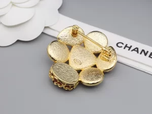 Chanel Gripoix Pearl CC Brooch