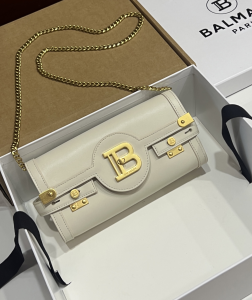 Balmain B Buzz Beige Calfskin Pouch Clutch Shoulder Crossbody Bag Balmain B Buzz Beige Calfskin Pouch Clutch Shoulder Crossbody Bag