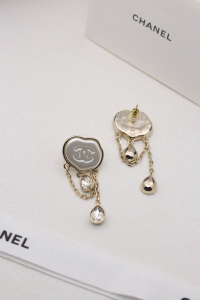 Chanel CC Logo Cloud Stud Earrings