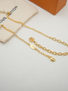 Louis Vuitton Pearl River Necklace