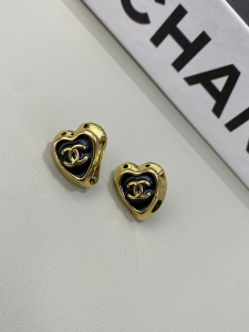 Chanel CC Heart Earring Black Gold