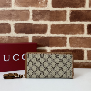 Gucci GG Emblem Zip Around Wallet Light Brown New GG Monogram Fabric Gucci GG Emblem Zip Around Wallet Light Brown New GG Monogram Fabric
