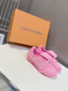 Louis Vuitton LV Footprint Soccer Sneakers Pink Suede Leather Louis Vuitton LV Footprint Soccer Sneakers Pink Suede Leather