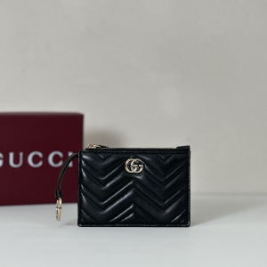 Gucci Black Leather GG Marmont Zip Key Pouch Gucci Black Leather GG Marmont Zip Key Pouch