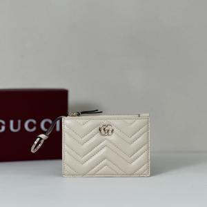 Gucci White Leather GG Marmont Zip Key Pouch Gucci White Leather GG Marmont Zip Key Pouch