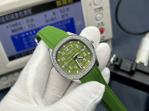 Patek Philippe Aquanaut Luce Diamonds Green Dial Automatic Watch Patek Philippe Aquanaut Luce Diamonds Green Dial Automatic Watch