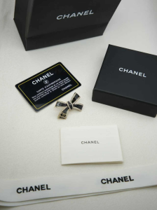 Chanel Crystal Bow Brooch Black