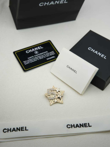 Chanel Gold Metal Stars Brooch