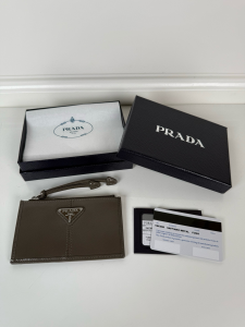 Prada Triangle Logo Leather Card Holder Wallet Gray Prada Triangle Logo Leather Card Holder Wallet Gray