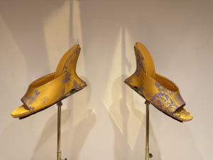 Dries Van Noten Wedge Mules Sandals Yellow Satin 105MM Dries Van Noten Wedge Mules Sandals Yellow Satin 105MM