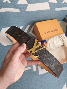 Louis Vuitton LV Initiales Reversible Brown Monogram Canvas and Leather Belt Louis Vuitton LV Initiales Reversible Brown Monogram Canvas and Leather Belt