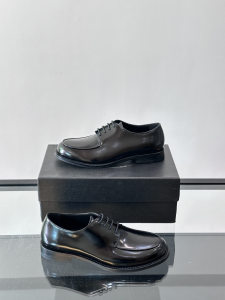 Prada Black Smooth Leather Lace Up Derby Shoes Prada Black Smooth Leather Lace Up Derby Shoes