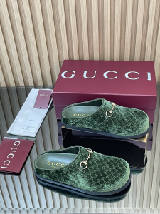 Gucci Horsebit Velvet Mules Green