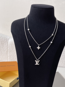 Louis Vuitton LV Lady Double Chain Necklaces Louis Vuitton LV Lady Double Chain Necklaces