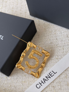 Chanel Gold Metal No5 Brooch