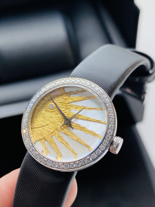 Dior La D De Rose Celeste Quartz Diamond Gold Dial Ladies Watch 25MM Dior La D De Rose Celeste Quartz Diamond Gold Dial Ladies Watch 25MM