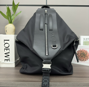 Loewe Convertible Black Classic Calfskin and Nylon Backpack Shoulder Top Handle Bag Loewe Convertible Black Classic Calfskin and Nylon Backpack Shoulder Top Handle Bag