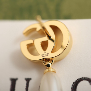 Gucci GG Marmont Pearl Drop earrings