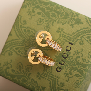 Gucci Blondie intertwined crystal earrings Gucci Blondie intertwined crystal earrings