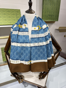 Gucci Horsebit Pattern Silk Luxury Scarf Black Blue Gucci Horsebit Pattern Silk Luxury Scarf Black Blue