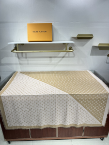 Louis Vuitton Infinity Beige White Monogram Square Scarf Louis Vuitton Infinity Beige White Monogram Square Scarf