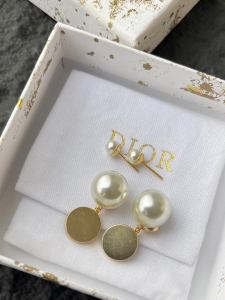 Dior Tribales Pearls Earrings