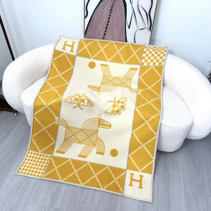 Hermes Avalon Animaux Nattes Blanket Yellow Jacquard Woven Merinos Wool and Cashmere Hermes Avalon Animaux Nattes Blanket Yellow Jacquard Woven Merinos Wool and Cashmere