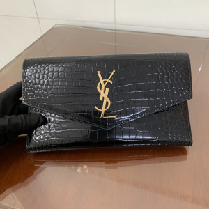 Saint Laurent YSL Logo Uptown Large Wallet Black Corcodile Embossed Leather Saint Laurent YSL Logo Uptown Large Wallet Black Corcodile Embossed Leather