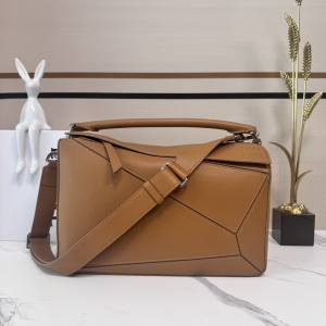 Loewe Large Puzzle Shoulder Crossbody Bag Brown Grained Calfskin Loewe Large Puzzle Shoulder Crossbody Bag Brown Grained Calfskin