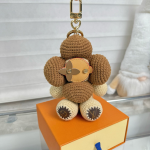 Charms Louis Vuitton My Vivienne Crochet Bag Charm Brown Cotton Charms Louis Vuitton My Vivienne Crochet Bag Charm Brown Cotton