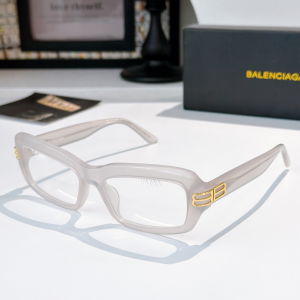 Balenciaga BB Hourglass Luxury Eyewear Sunglasses BB0432S White Balenciaga BB Hourglass Luxury Eyewear Sunglasses BB0432S White