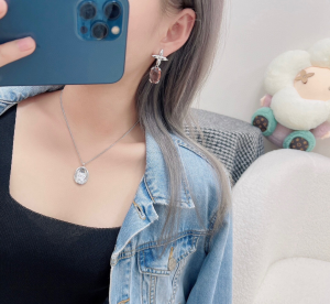 Louis Vuitton LV Heirloom Earrings