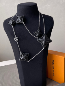 Louis Vuitton Black Leather Flower Sautoir Necklaces Louis Vuitton Black Leather Flower Sautoir Necklaces