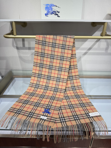 Burberry Badge Cashmere Check Fringed Scarf Beige Burberry Badge Cashmere Check Fringed Scarf Beige