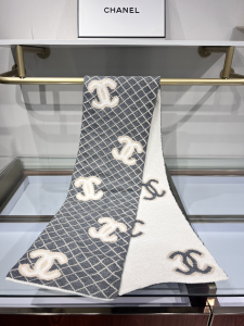 Chanel CC Logo Wool Cashmere Shawl Scarf Gray Chanel CC Logo Wool Cashmere Shawl Scarf Gray