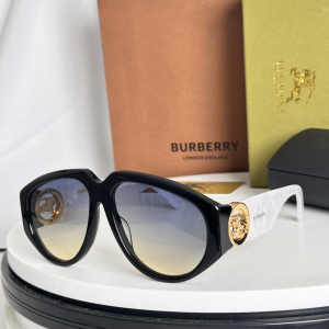 Burberry Curve Pilot Luxury Eyewear Sunglasses BE4479U Black White Burberry Curve Pilot Luxury Eyewear Sunglasses BE4479U Black White