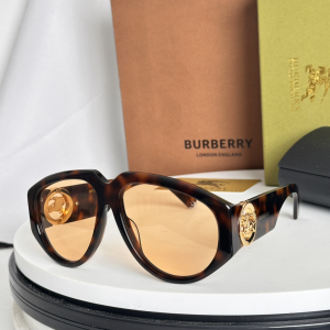 Burberry Curve Pilot Luxury Eyewear Sunglasses BE4479U Brown Burberry Curve Pilot Luxury Eyewear Sunglasses BE4479U Brown