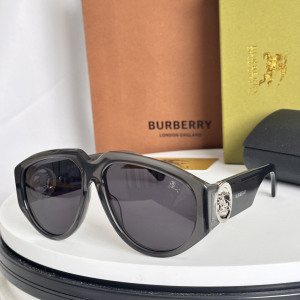 Burberry Curve Pilot Luxury Eyewear Sunglasses BE4479U Gray Burberry Curve Pilot Luxury Eyewear Sunglasses BE4479U Gray