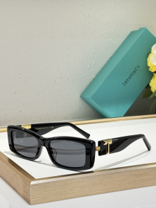 Tiffany TF Logo Luxury Eyewear Sunglasses TF4240 Black Tiffany TF Logo Luxury Eyewear Sunglasses TF4240 Black