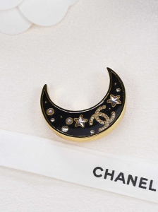Chanel CC Half Moon Brooch
