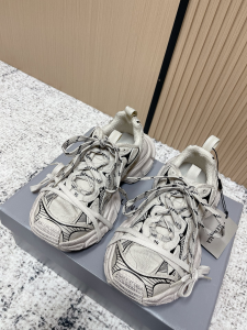 Balenciaga 3XL Sneaker White and Black Mesh and Polyurethane Balenciaga 3XL Sneaker White and Black Mesh and Polyurethane