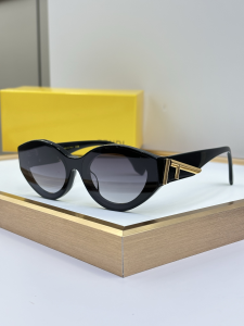 Fendi First Cat Eye Luxury Eyewear Sunglasses F0L127V Black Fendi First Cat Eye Luxury Eyewear Sunglasses F0L127V Black