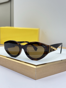 Fendi First Cat Eye Luxury Eyewear Sunglasses F0L127V Brown Fendi First Cat Eye Luxury Eyewear Sunglasses F0L127V Brown